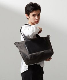 Y'SACCS ナイロン×リサイクルレザー　コンビマルチトート