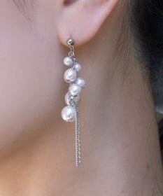 Tiaclasse パール＋タッセルチェーンピアス