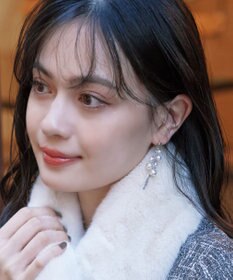 Tiaclasse パール＋タッセルチェーンピアス