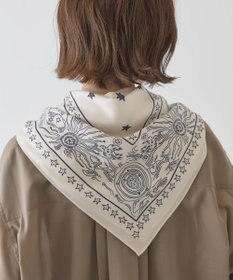 AMERICAN HOLIC シルキーバンダナ柄スカーフ