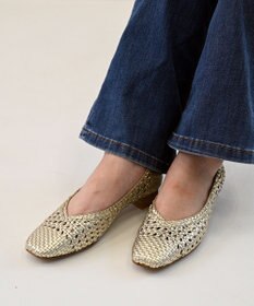 APOM レザーメッシュパンプス30