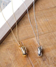 Tiaclasse メタルリボンロールネックレス