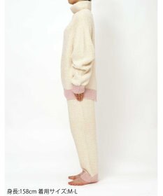 une nana cool カラーブロッキング　タートルネックプルオーバー