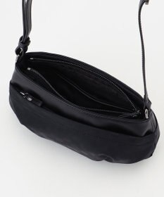 Y'SACCS Polka Dots　タックラウンドポシェット