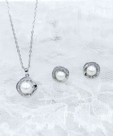 Tiaclasse 【金属アレルギー対応】淡水パールピアス＆ネックレス