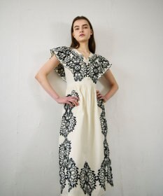 GRACE CONTINENTAL バイカラー刺繍コットンワンピース