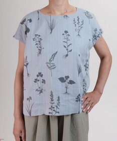 muuc 【ゆったりシルエットで涼しく上品】植物の影絵プリント プルオーバー