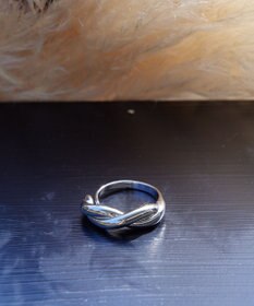 Tiaclasse ツイストモチーフリング