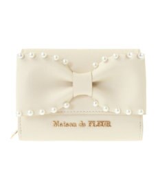 Maison de FLEUR リボンパールウォレット