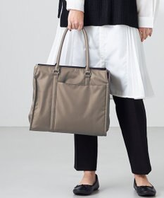 Y'SACCS 【ムック本掲載】ツイルナイロン　スクエアトート　Mサイズ