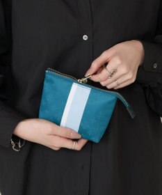 russet ラインプリントポーチ S(Z-227)