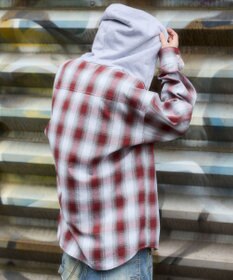 WEGO 【ユニセックス着用ITEM/MLサイズ展開】オンブレチェックフードシャツ（LS）