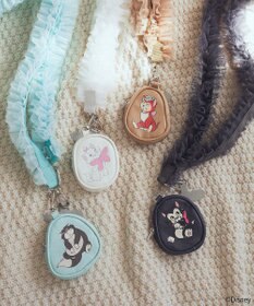 earth music&ecology Ｄｉｓｎｅｙ／チュールフリルスマホショルダー