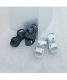 MODE ET JACOMO <noyau>厚底サテンベルクロスポーツサンダル
