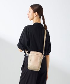 Y'SACCS ブロックモチーフポシェット