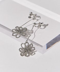 AMERICAN HOLIC フラワービーズイヤリング