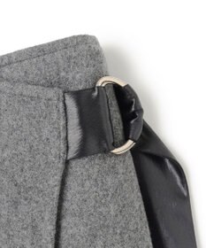 BEIGE， GRASSE / サテンベルト付きリバーラップスカート