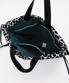 LeSportsac TH CITY KNAPSACK/アップタウンレオパード/ブラック