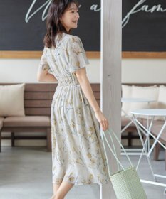 Tiaclasse 【小倉優子さん着用・洗える】大花柄シフォンワンピース