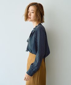 YECCA VECCA ジオメ柄ボウタイブラウス