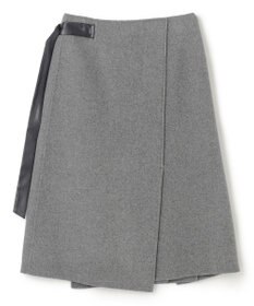 BEIGE， GRASSE / サテンベルト付きリバーラップスカート