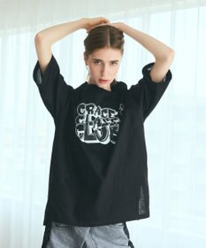 GRACE CONTINENTAL グラフィティプリントTシャツ