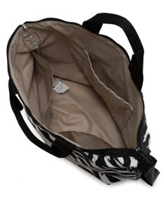LeSportsac DELUXE EASY CARRY TOTE/クリームブラックゼブラ