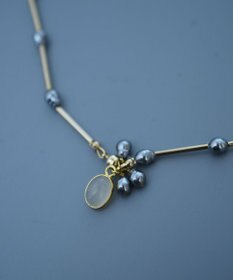 monshiro ガラスパールラインショート ネックレス