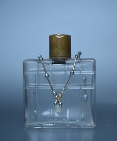 monshiro ガラスパールラインショート ネックレス