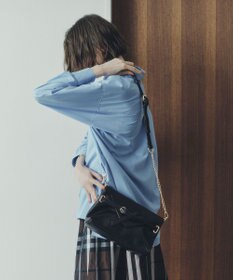 YECCA VECCA ベルトデザインチェーンバッグ