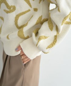 YECCA VECCA アート柄ふくれジャガードニット