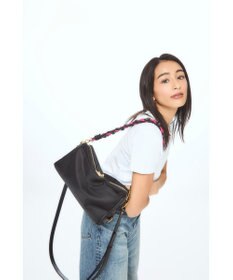 style code 【VerdeVari/ヴェルデヴァリ】ナイロンユーティリティバッグ