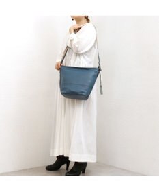 UNBILLION アトランタ ATLANTA / やぎ革軽量バケツ型ショルダー