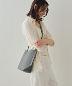 IACUCCI ルオータ ミディアムショルダー ALCE