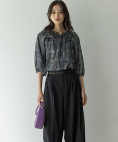 組曲 S ライトトロピカルロールネック ブラウス