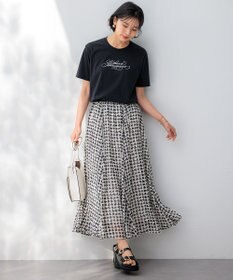23区 【井波麻里衣さんコラボ】カリグラフィー 刺繍 Tシャツ