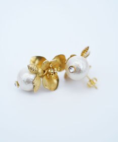 monshiro 【コットンパール/スワロフスキー】シュウカイドウニハチプチ イヤリング