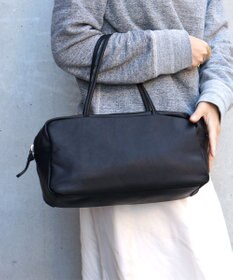 FOLNA RD ソフトレザースクエアボストンバッグ