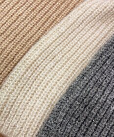 23区 S 【洗える】スパンコールバルキー クロップド ニット