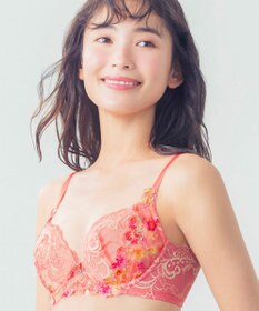 Wing ブラジャー Wing Lesiage 脇すっきりの着やせシルエット 背中の段差・脇のハミ肉軽減 【2920シリーズ】 Gカップまで対応 大きいサイズ ブラ PB2921 ウイング／ワコール