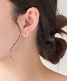 Phoebe 【金属アレルギー対応】プチシャイニングピアス　ゴールド/サージカルステンレス（片耳）