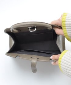 blancle シュリンクレザー ワンハンドルフォーマルバッグ