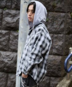WEGO 【ユニセックス着用ITEM/MLサイズ展開】オンブレチェックフードシャツ（LS）