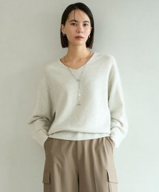 UNFILO ふわふわニット Vネック 【WEB限定】グレージュ