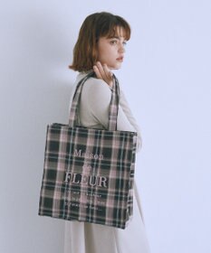 Maison de FLEUR ブランドロゴ刺繍チェックスクエアトート