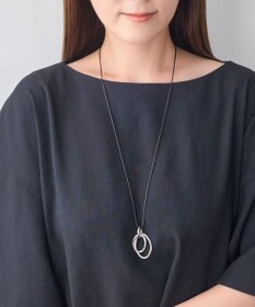 Phoebe 【限定セット】アーバンクロストップコードネックレス×ワンタッチワイドフープミニピアス