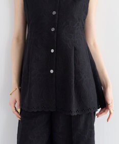 YECCA VECCA 刺繍ペプラムジレ