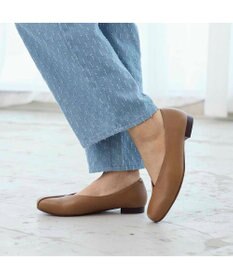 ing <ing>【WEB限定】スクエアトゥVカットフラットシューズ