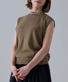 muuc 〈細番手の高級綿糸コットンコーマ糸〉〈洗練された繊維の滑らかな肌触り〉〈お家で洗えるニット〉模様編み ポピーの花リンクス編み ノースリーブブルオーバー