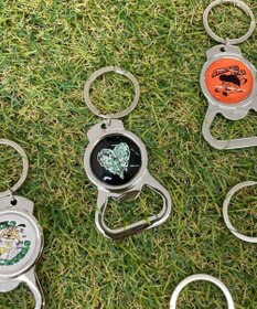 WEGO グラフィックオープナーキーホルダー